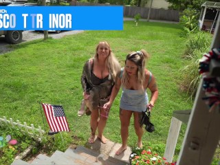 4 Women, 4 Dildos - StepMom, StepSisters &amp; StepDaughter - FUCKING IT OUT