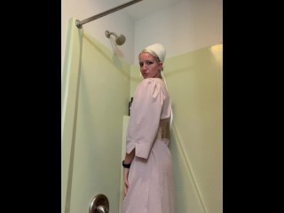 Amish girl pissing