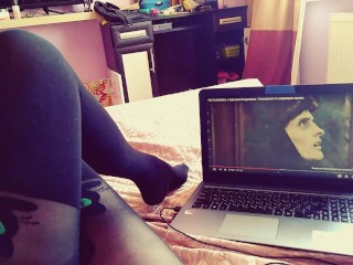 beautiful legs of a Russian slut. measure tights. feet close up GinnaGg