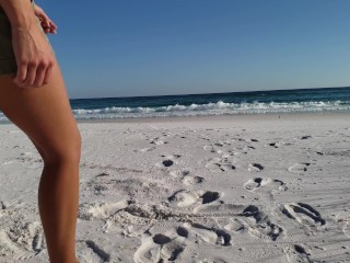 Bikini Squat and Pee (4K Public Beach Pissing)