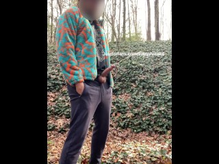 Boner piss show off