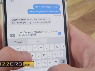 Brazzers - Big tit stepmom Alexis Fawx sucks cock