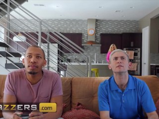 Brazzers - Sexy Busty Babe Bridgette B Has A Double Penetration By Two Big Cocks