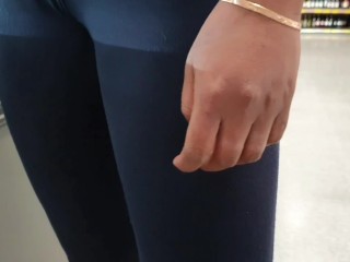 CANDID Seethrough Tight LEGGINGS of a LATINA Babe in a SHOPPING MALL