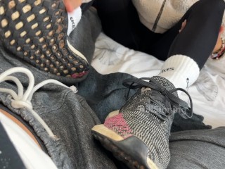 College Babe gives SOCKJOB in SWEATY Adidas 😈