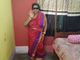 Desi horny Housewife fingering pussy herself and cum
