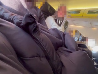Dick Flash! The passenger girl in the seat next to me gives me a handjob on the plane