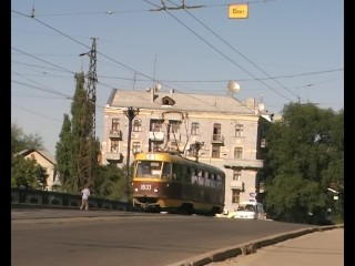 Экстремально обоссала коммунистический памятник
