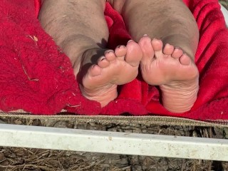 Fan Request Granny Naked In Sun Shows Dirty Rough Soles &amp; Toes Gilf