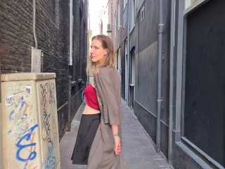 First-time voyeur fingers herself in the centre of Amsterdam in broad daylight