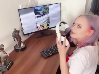 FUCKED THE GAMER NEIGHBOR RIGHT ON HER DESK