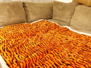Fucking Amateur GF On Couch &amp; Snowball Cum-Swapping HUGE Load Off Her Tits!