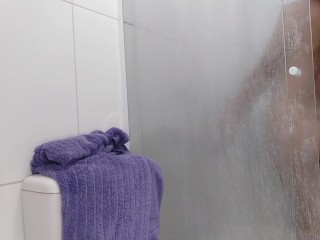 Girl comes out of the bath horny and masturbates alone at home