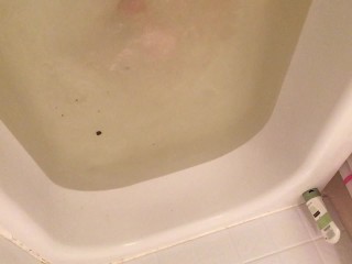 Hangout with me for some fun bath time