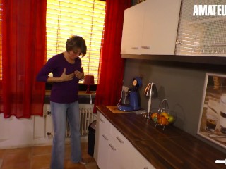HAUSFRAUFICKEN - German Granny Lets Her Old Neighbor Fuck Her Hard - AMATEUREURO