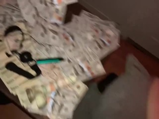Horny Arkansas escort wants that money:)