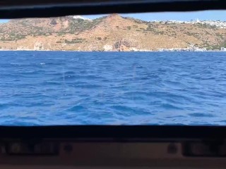HOT BABE GETS NASTY ON VACATION IN GREECE - public squirt | JuicyTrips