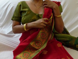 Hot indian aunty  fingering