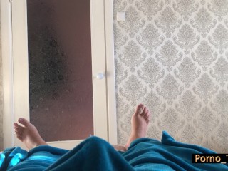 Измена за долг. Русская жена изменяет пока муж на работе-porno_tempus