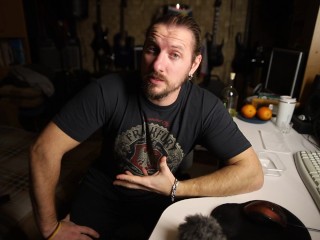 JerkVlog #31: here I am again! Talking my life and giving you a strong huge cumshot!