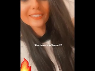 Jeweln_22-DÉFI-Brunette française se tape le pote de son petit frère puceau et lui vide les couilles