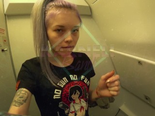 Karneli Bandi horny on the plane and masturbates wet pussy in the toilet