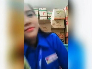 Karyawan Indomaret Live diGudang