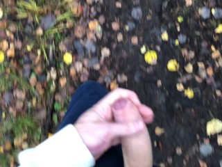 Loving the risk when people are around | Picknick/hike area | Johann Wood