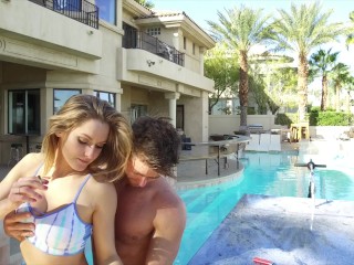 Mansion Backyard Fucking and Sucking Outdoors Cum Inside
