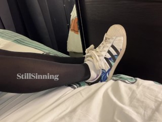 Milking his cock for a Huge CUM load 😈