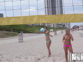 Mofos - Topless Beach Party
