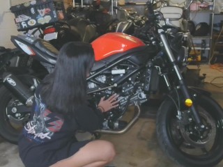 Motorcycle Mechanic asks for another form of payment ( Homewrecking Roleplay) Siclianprincess