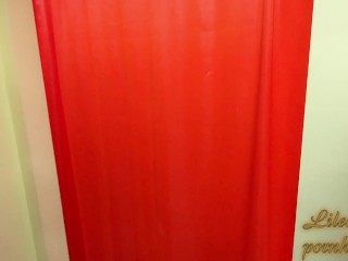 Naked in the fitting room and in the store