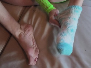 Oiling &amp; Fucking My Feet