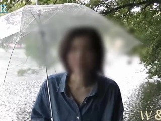 【個人撮影】可愛い彼女が観光地の湖の遊歩道で人が来るかもしれないのにドキドキおっぱい露出して最後は全裸、Outdoor exposure by the lake.pounding naked.