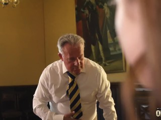 princess fucks the old butler in the hall room