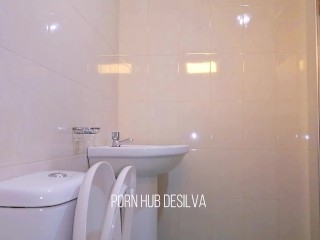 Quick Fuck With My Office Hot sexy Girl in The Office Bathroom