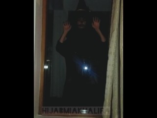 رعب حقيقي | Sexy Witch landed on my balcony in Abu Dhabi and scratching window