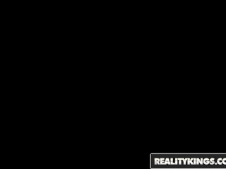 RealityKings Chubby girl Jasmine gives a massage and happy ending to clien