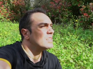 Runner si scopa sconosciuto in un parco e vengono BECCATI! Finiscono l'amplesso a casa! DIALOGHI ITA