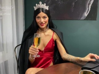 Russian escort -  OwlCrystal