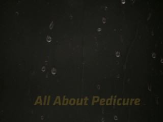 Sexy feet showered with hot lesbian piss