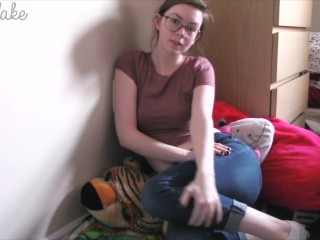 slapping my pussy while i masturbate - Ally Blake