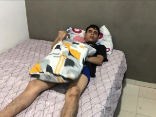 Stepbrother, I want to learn to suck cock. Will you leave me to yours? - Fernanda_sex