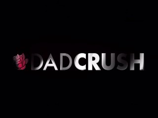 Stepdaughter Jaye Summers Helps Stepdaddy Cum In Her Mouth While Watching Porn - DadCrush
