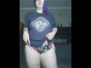 Strip tease and booty wiggle, big titties and ass, dancing