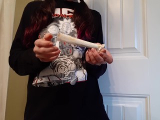 Tampon Insertion With Plastic Applicator And A Pee