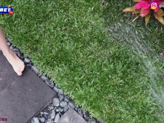 The Gardener Came To Water The Flowers, But Poured Sperm On A Russian Slut. PussiPay