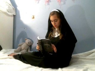 The Power Of Christ Cumpels Me