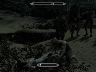 The robbers fucked the mistress and her maid right during the robbery | Computer game